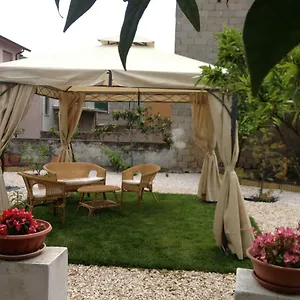 Mundè Couette-café Oliena